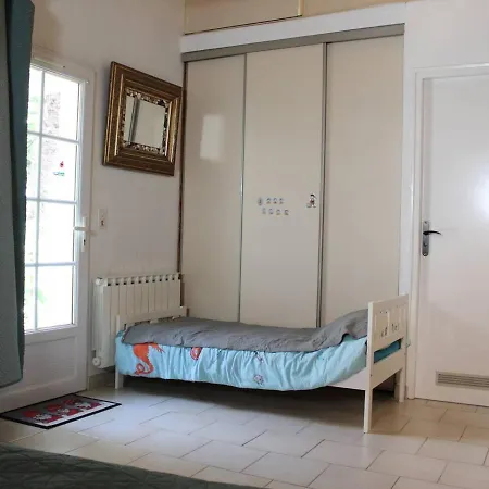 Maison Saint-pierre-d'oleron, 3 Pieces, 9 Personnes - Fr-1-246a-135 펜션