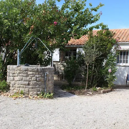 Maison Saint-pierre-d'oleron, 3 Pieces, 9 Personnes - Fr-1-246a-135 펜션