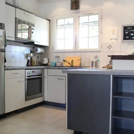 Maison Saint-pierre-d'oleron, 3 Pieces, 9 Personnes - Fr-1-246a-135 펜션